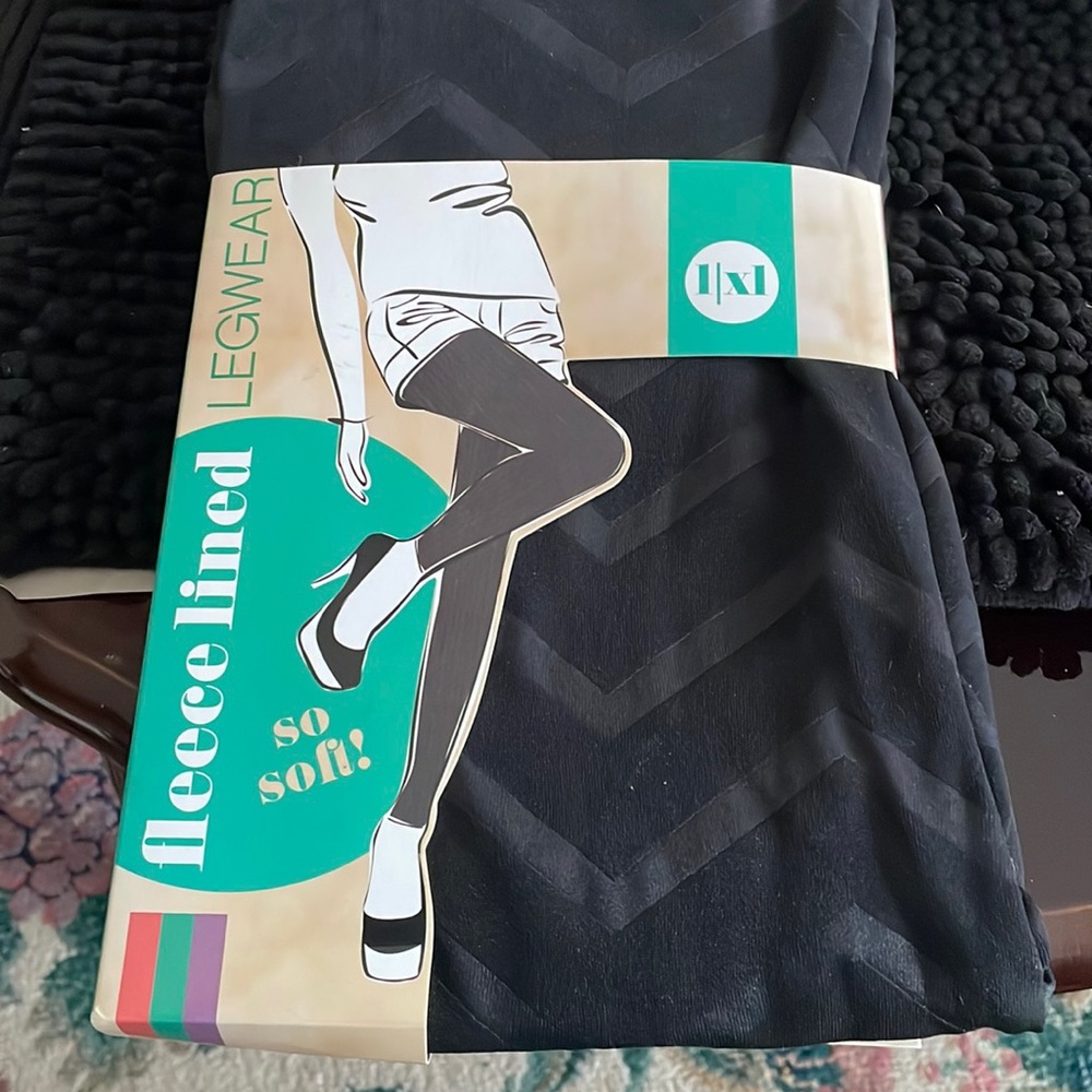 Fleeced lined legwear size large/extra large